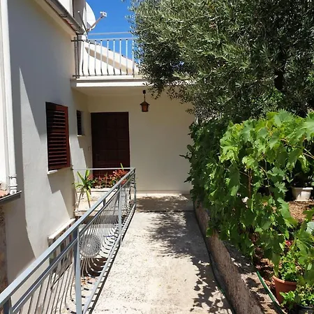 Blue Sky アパート